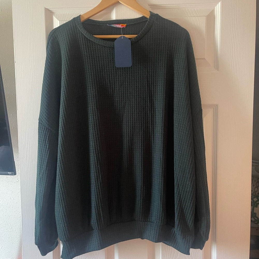 NWT Freckled Poppy Cozy Waffle Knit Women's Blouse with Side Slits